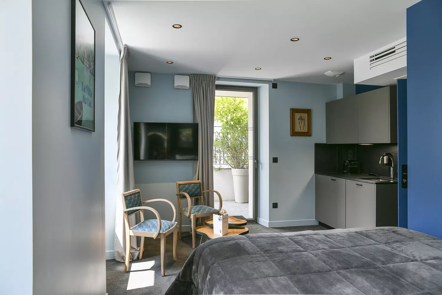 chambre 11 hebergement avec kitchenette aiguebelette savoie