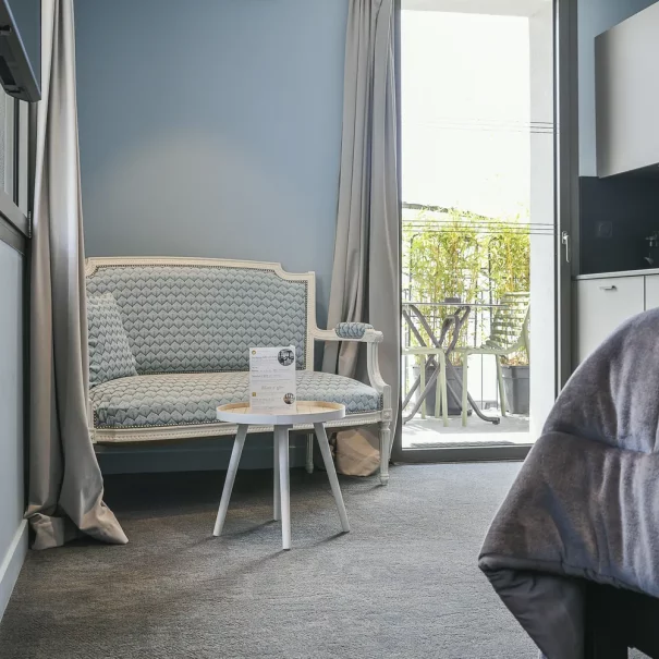chambre 21 location savoie hebergement charme balcon