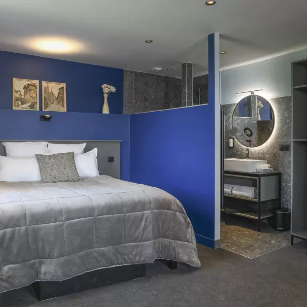 room 15 accommodation with bathroom Savoie