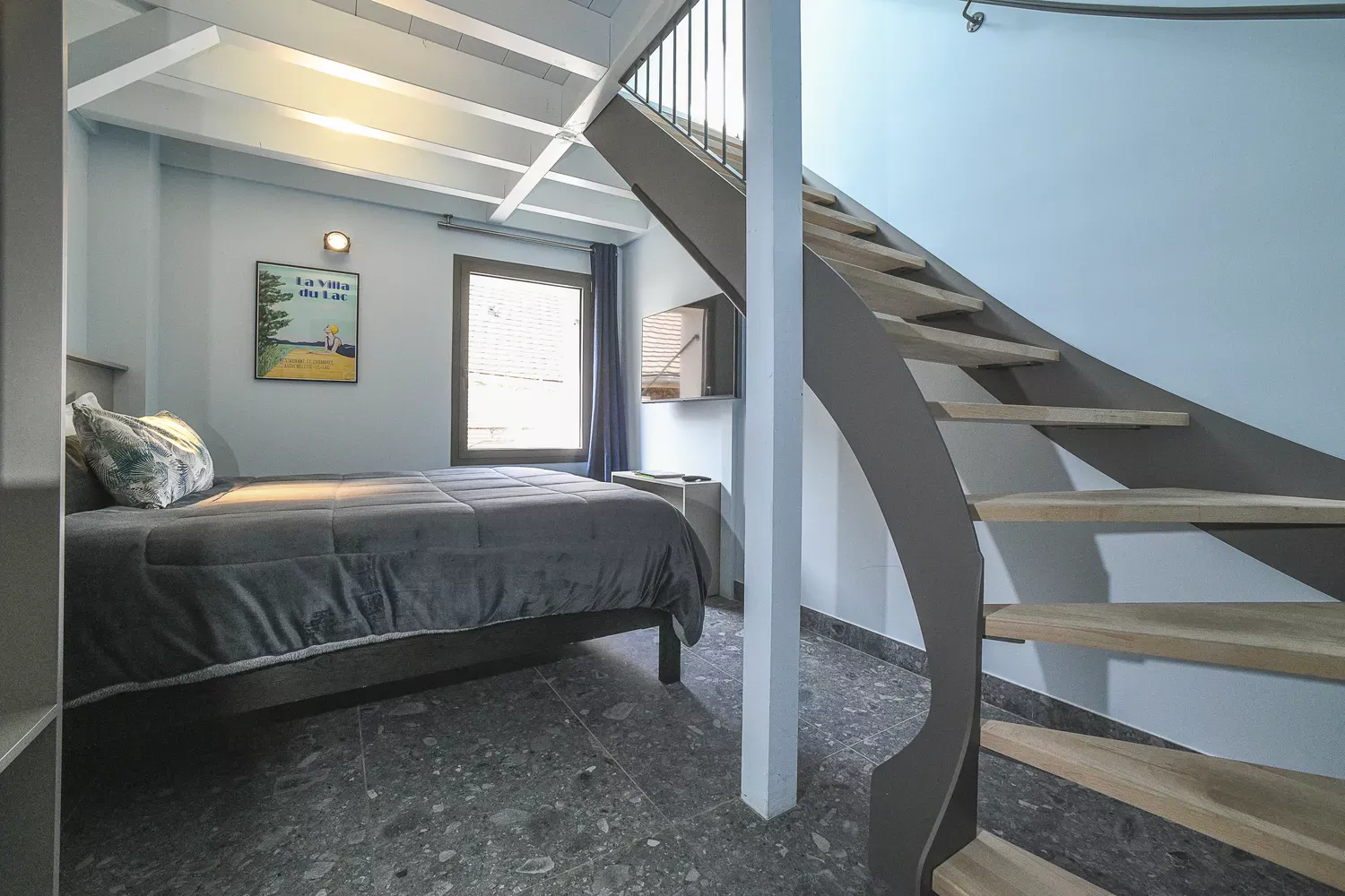 room 42 duplex rental accommodation savoie aiguebelette