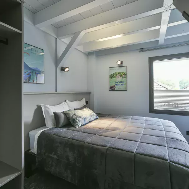 chambre 42 location savoie hebergement lumineux