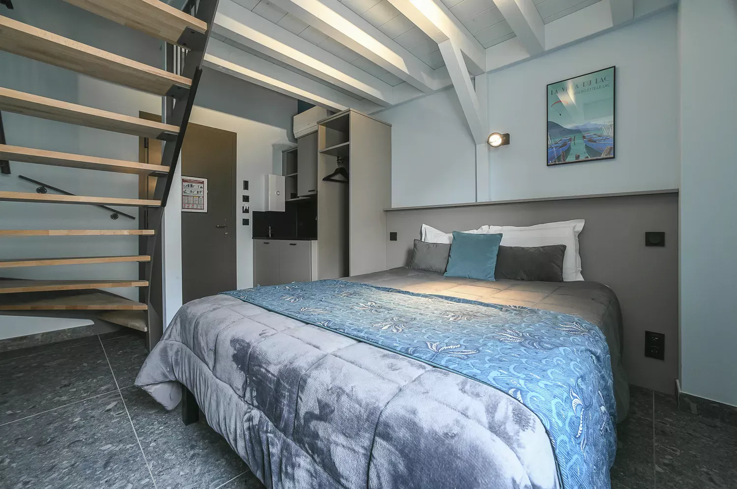 room 43 elegant room savoie aiguebelette duplex rental