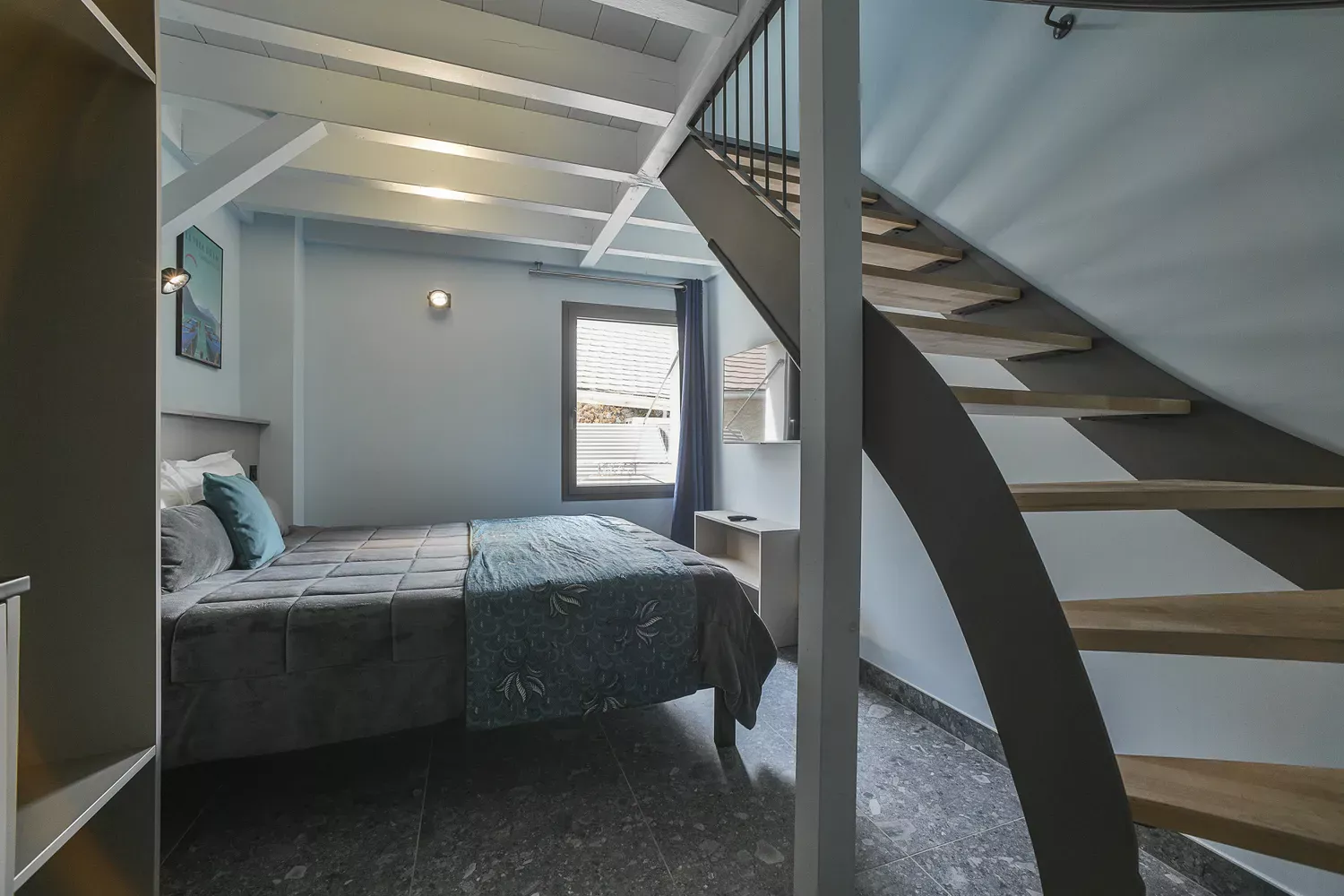 Room 43, comfortable duplex rental in Savoie, Aiguebelette