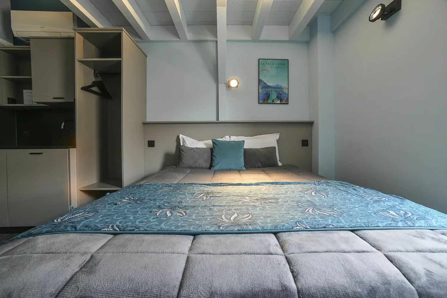 Room 43, accommodation rental in Savoie, Aiguebelette, double bed