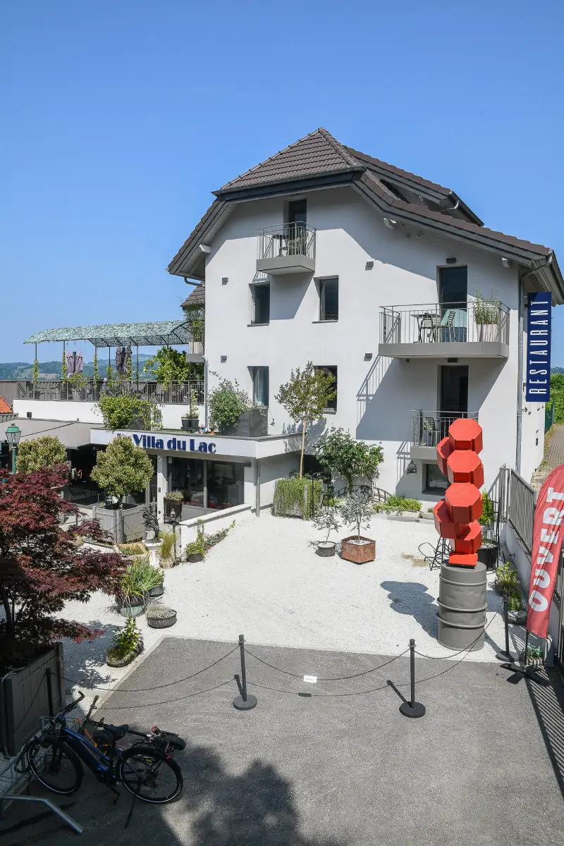 la villa du lac exterieur