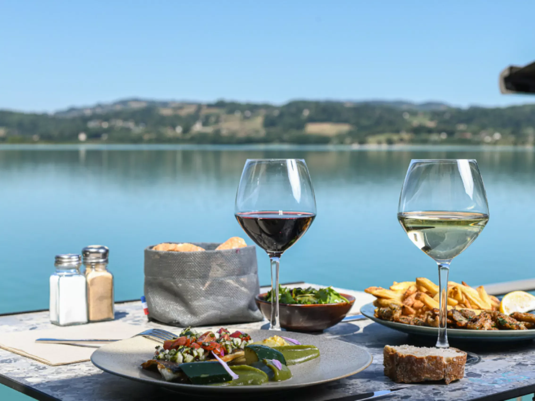 restaurant vue lac savoie