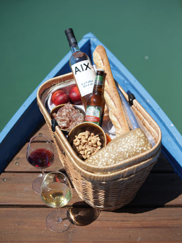 villa du lac apero en barque lac aiguebelette
