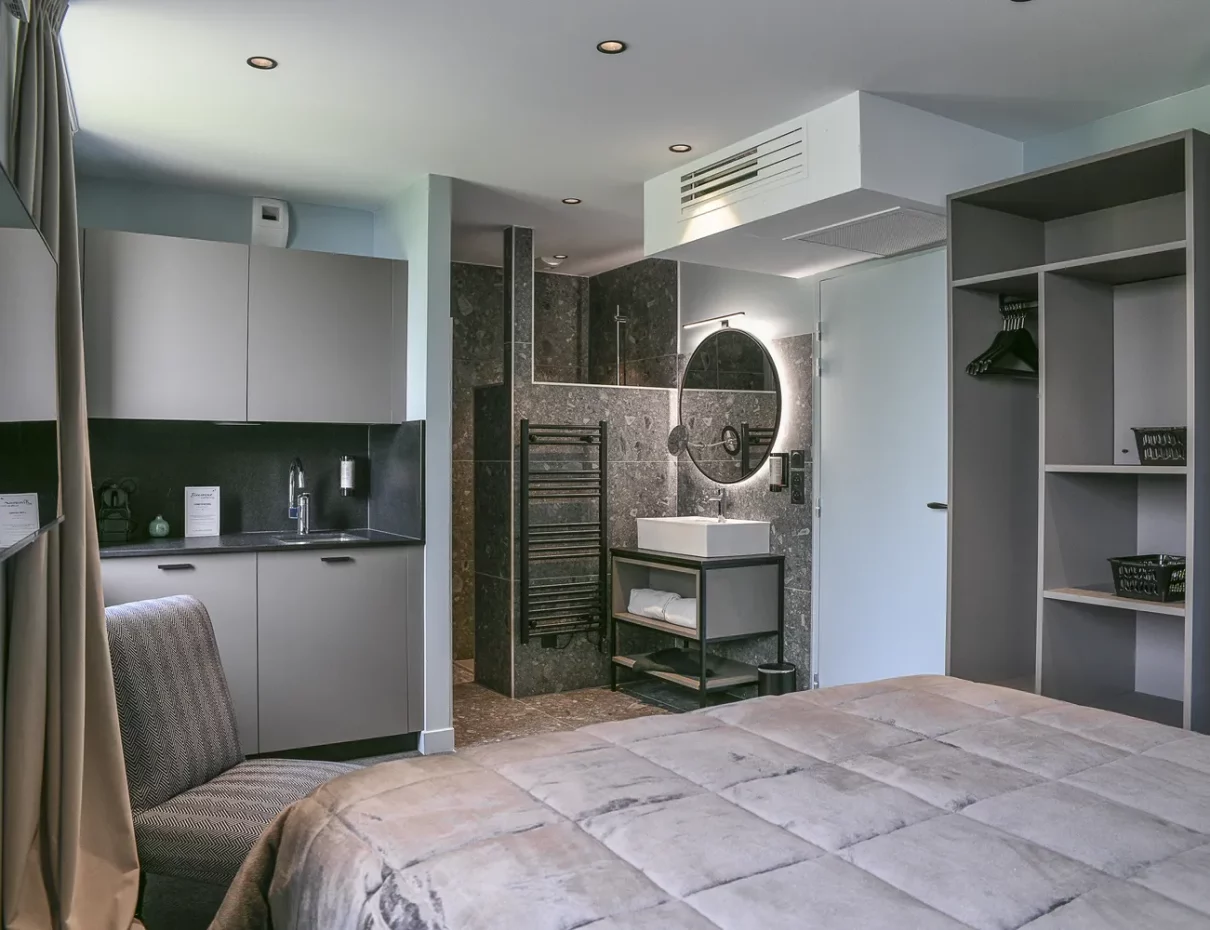 chambre 14 hebergement avec kitchenette savoie