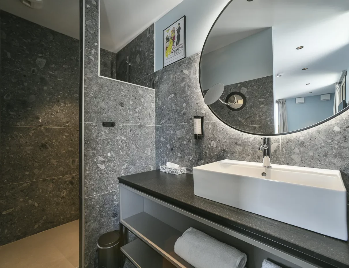 chambre 21 salle de bain location aiguebelette