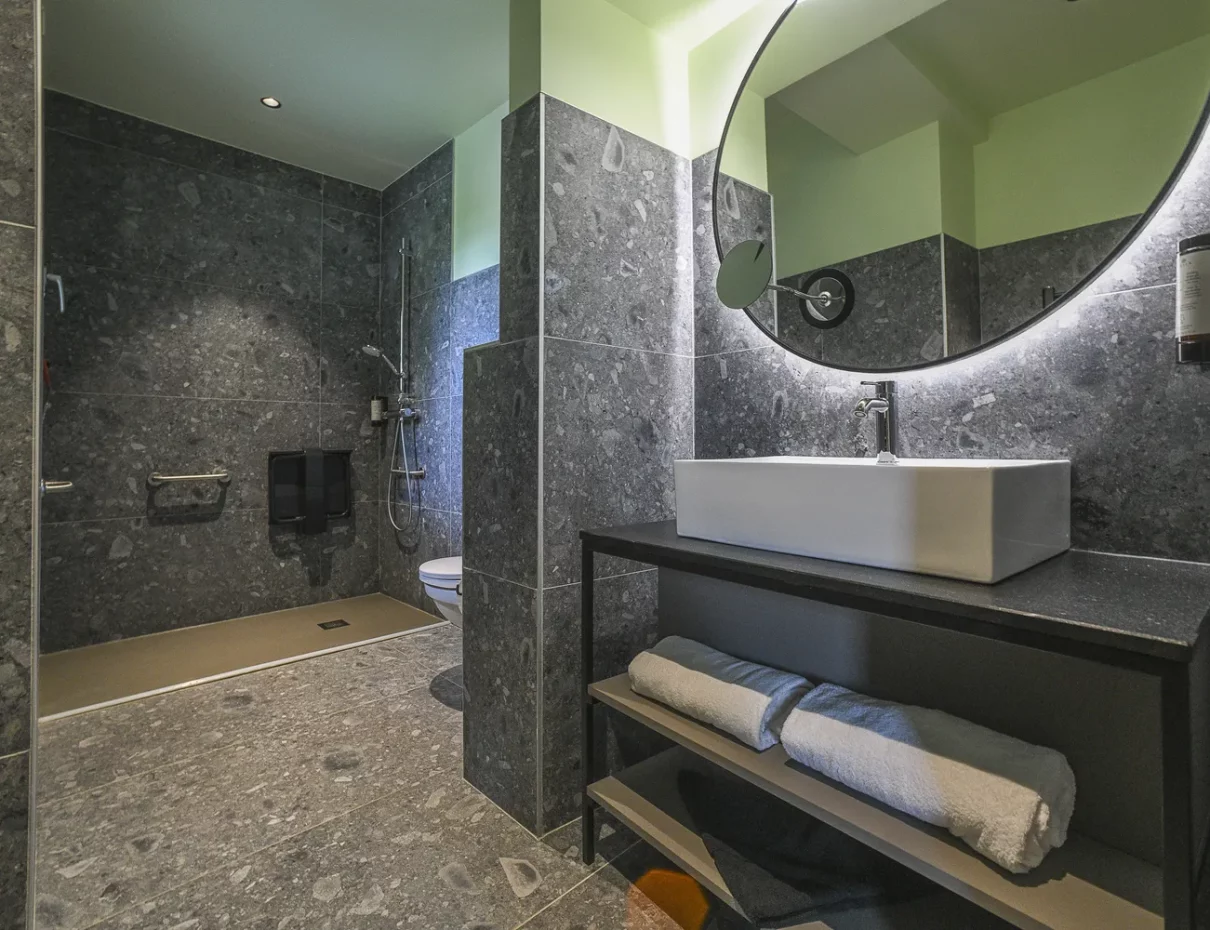 chambre 23 salle de bain adaptee location savoie