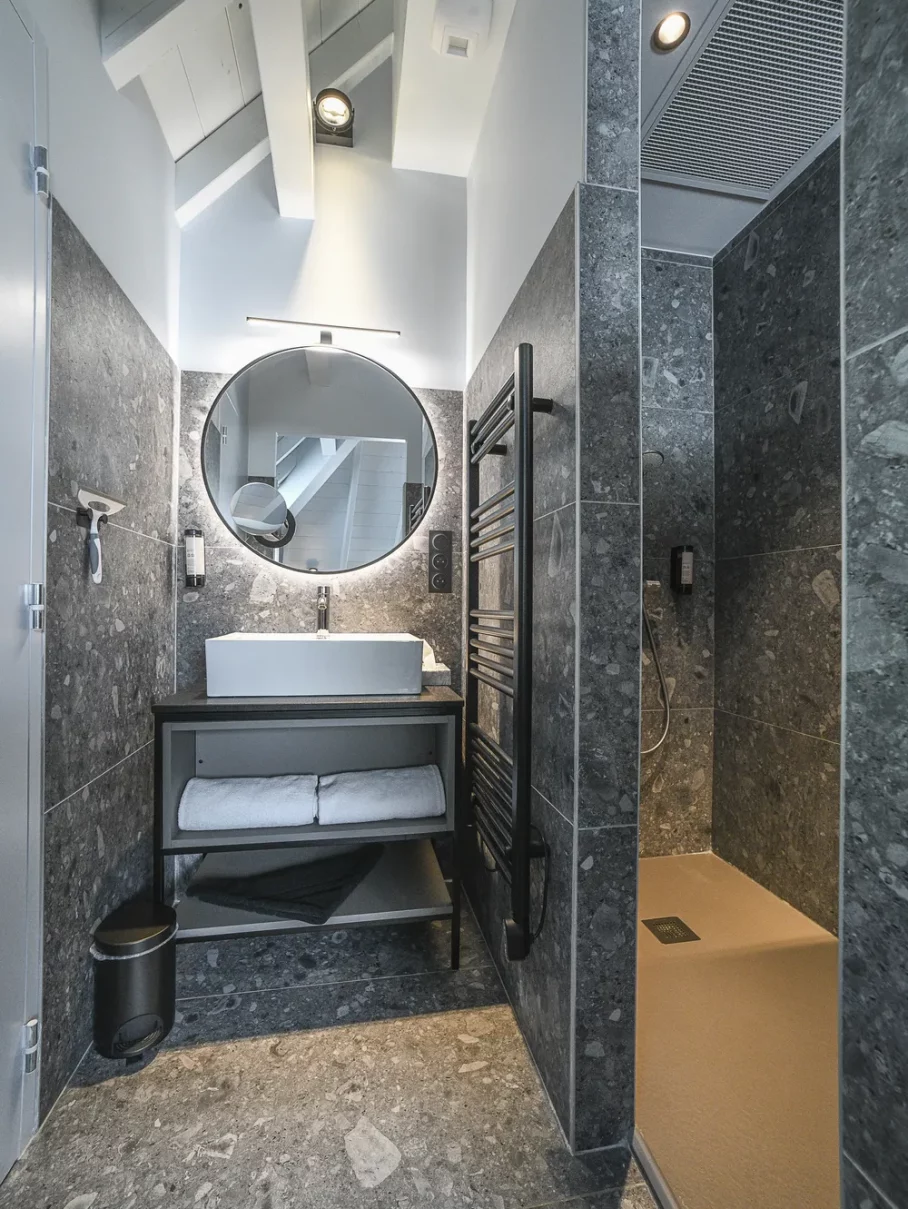chambre 32 salle de bain design savoie location