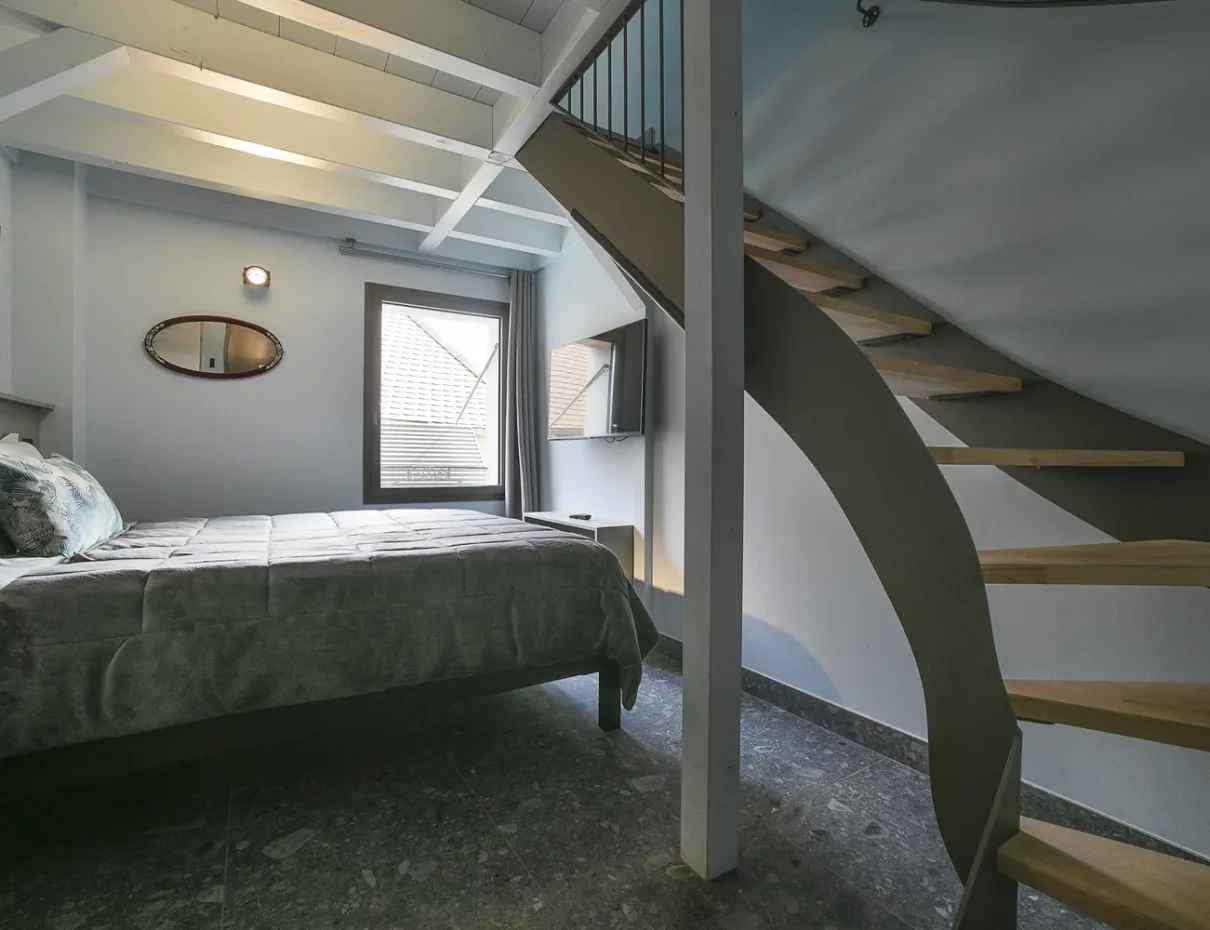 chambre 41 location savoie aiguebelette hebergement duplex original