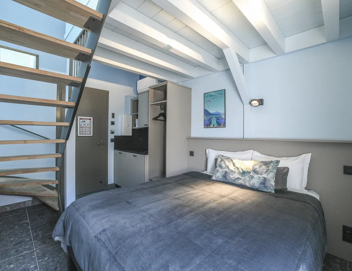 room 42 rental savoie aiguebelette comfortable room