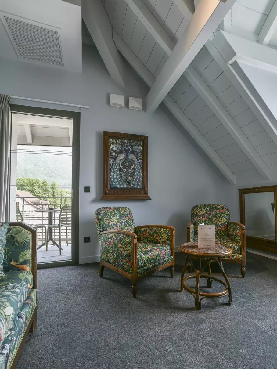 chambre 31 hebergement savoie location balcon vue lac